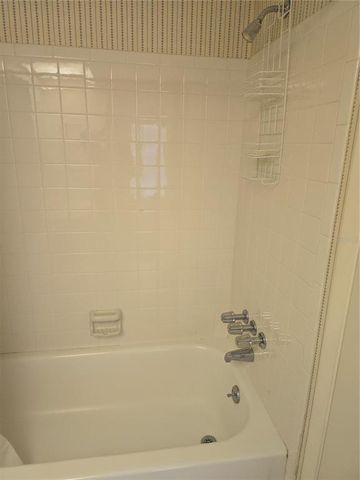 6142 7TH AVE W 6142, Bradenton, FL 34209