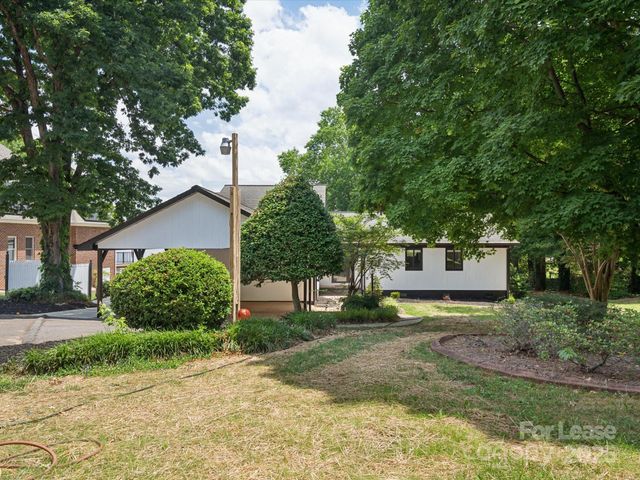 4954 Moonlite Bay Drive, Sherrills Ford, NC 28673