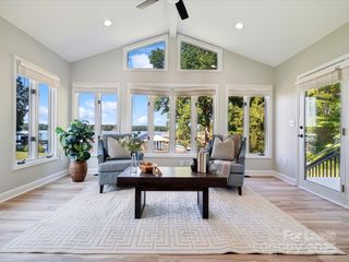 4954 Moonlite Bay Drive, Sherrills Ford, NC 28673