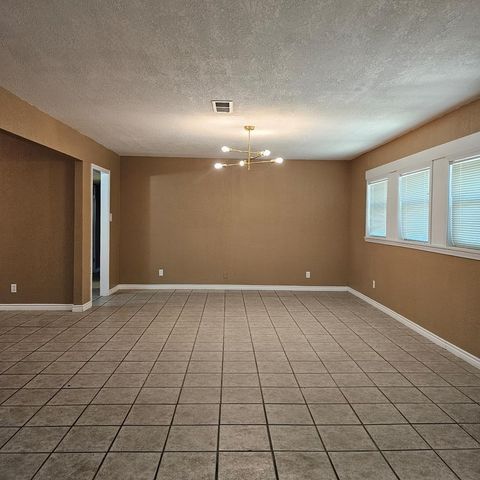 801 W Golf Course Rd, Midland, TX 79701