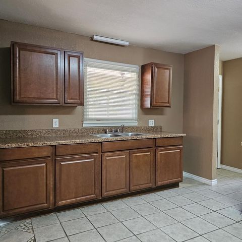 801 W Golf Course Rd, Midland, TX 79701