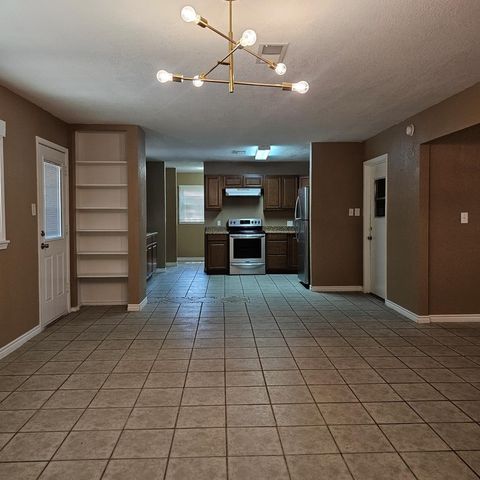 801 W Golf Course Rd, Midland, TX 79701