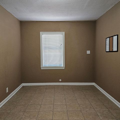 801 W Golf Course Rd, Midland, TX 79701