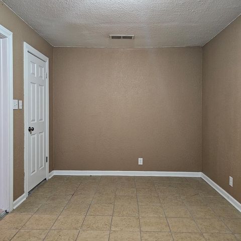 801 W Golf Course Rd, Midland, TX 79701