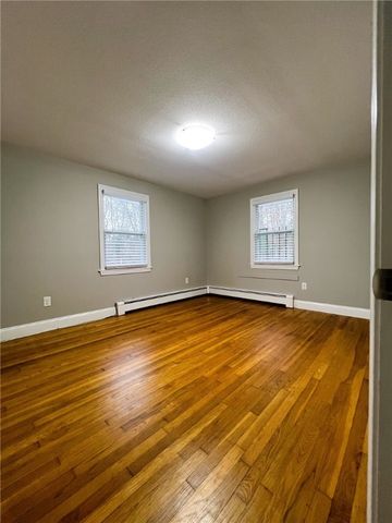 361 Privilege Street 2L, Woonsocket, RI 02895