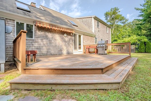 54 Cranberry Ridge Road, Marstons Mills, MA 02648
