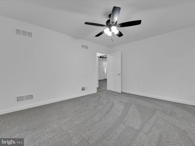 1799 CRAZY HORSE DR, Auburn, PA 17922