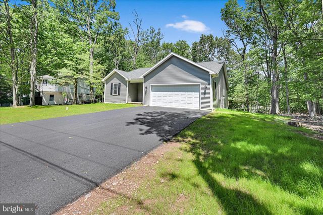 1799 CRAZY HORSE DR, Auburn, PA 17922
