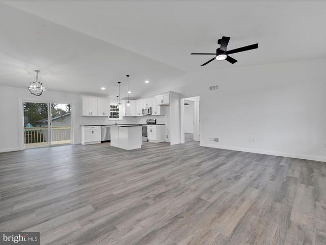 1799 CRAZY HORSE DR, Auburn, PA 17922