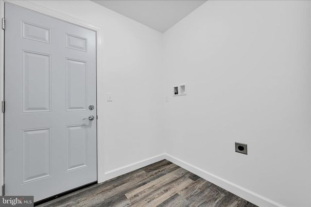 1799 CRAZY HORSE DR, Auburn, PA 17922