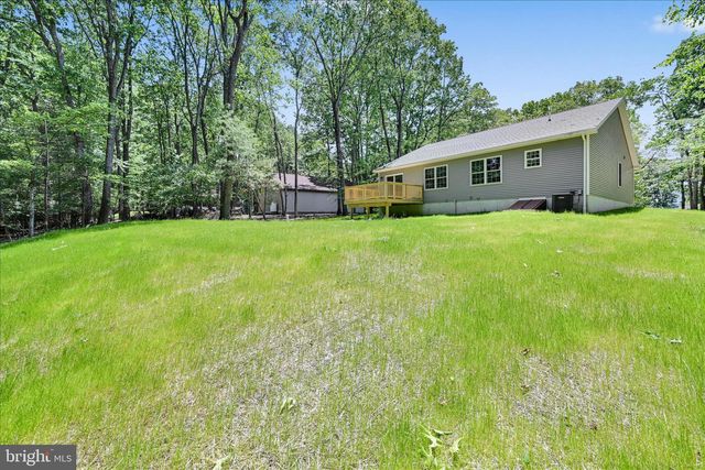 1799 CRAZY HORSE DR, Auburn, PA 17922