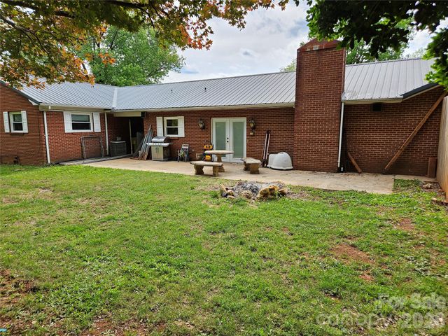 5136 Sherrill Drive, Granite Falls, NC 28630