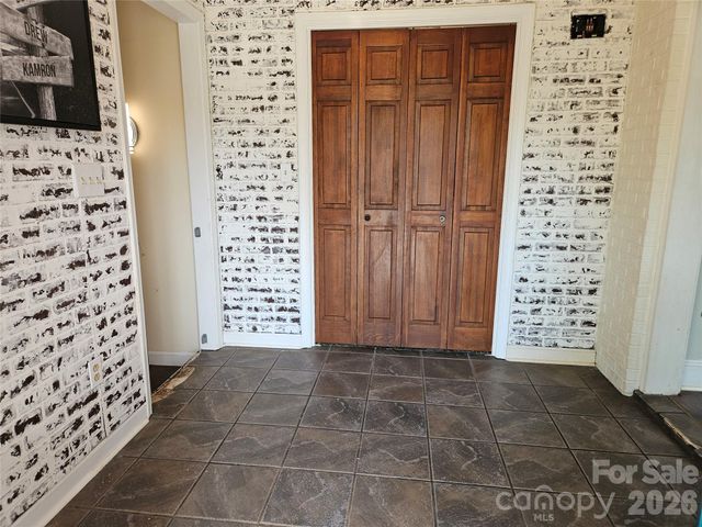 5136 Sherrill Drive, Granite Falls, NC 28630