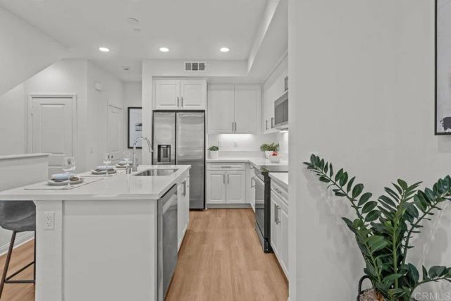 545 Sandstone Court, El Cajon, CA 92020