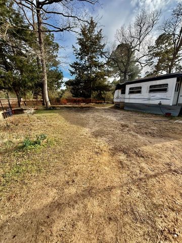 794 The Ole Barney Road, Livingston, TX 77351