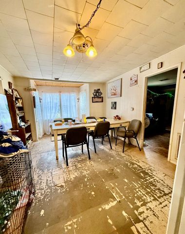 794 The Ole Barney Road, Livingston, TX 77351