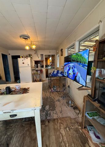 794 The Ole Barney Road, Livingston, TX 77351