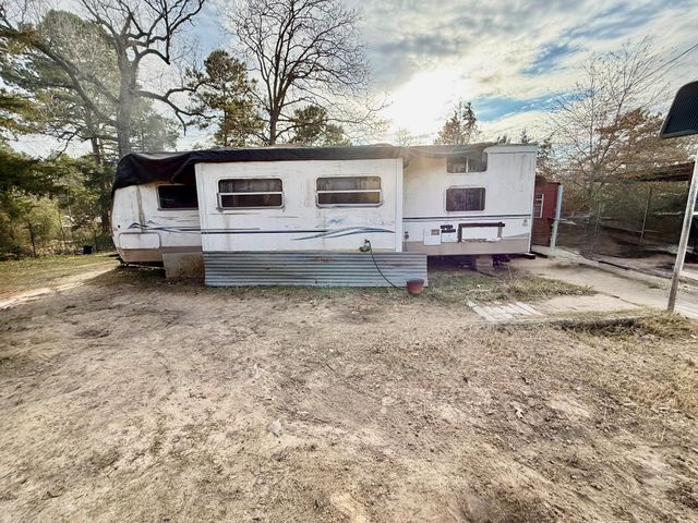 794 The Ole Barney Road, Livingston, TX 77351
