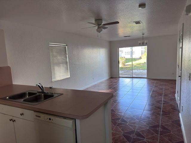 163 IVY LANE 4, Kissimmee, FL 34743