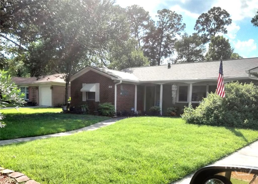 Image 1 of property listing at 11 Keystone Drive, Savannah, GA 31406