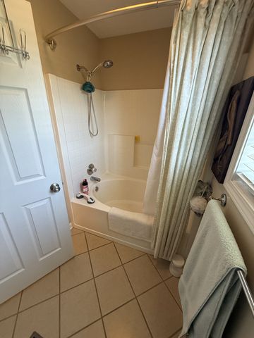 645 Weathervane Dr, Gallatin, TN 37066