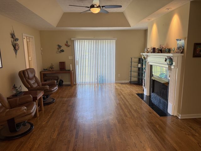 645 Weathervane Dr, Gallatin, TN 37066