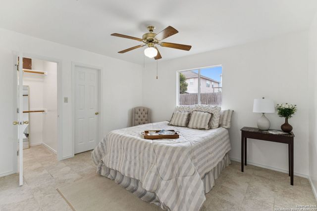 9823 Autumn Pl, Converse, TX 78109