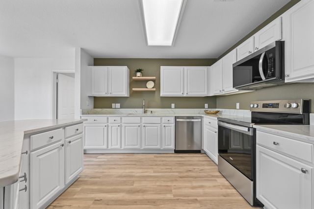 2412 Regal Park LN, Austin, TX 78748