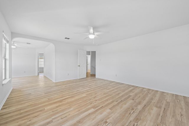 2412 Regal Park LN, Austin, TX 78748