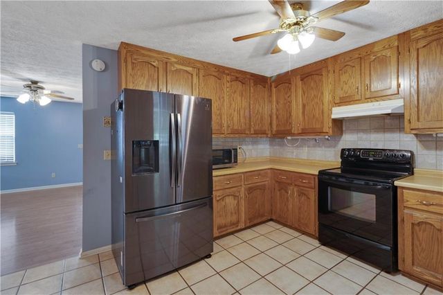 108 Lillie Lane, Maysville, GA 30558