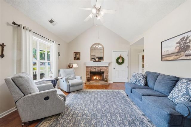 53 Kingston Pointe Drive, Kingston, GA 30145