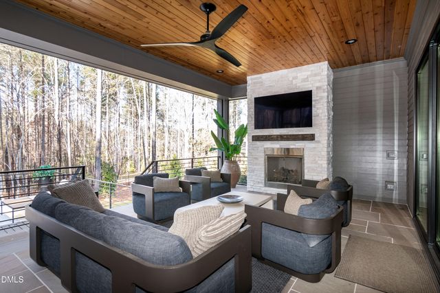 7644 Falls Creek Lane, Raleigh, NC 27614