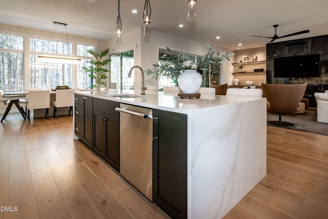 7644 Falls Creek Lane, Raleigh, NC 27614