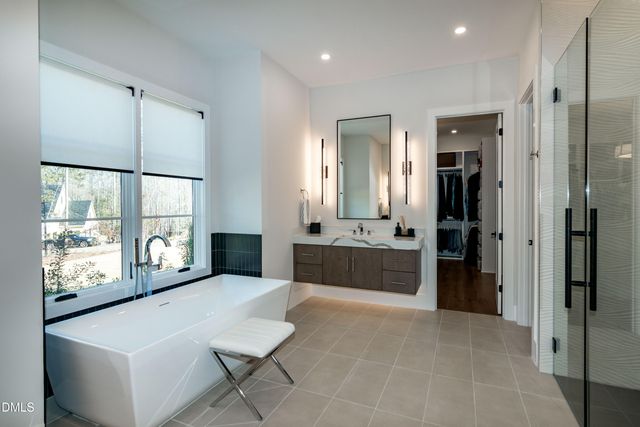 7644 Falls Creek Lane, Raleigh, NC 27614