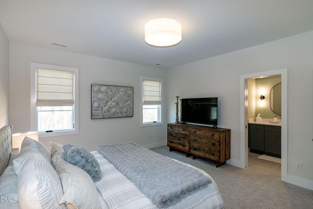 7644 Falls Creek Lane, Raleigh, NC 27614