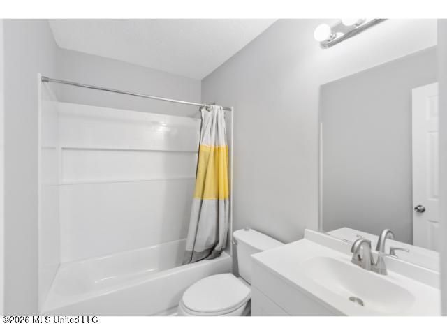 1768 Shinault Road, Byhalia, MS 38611