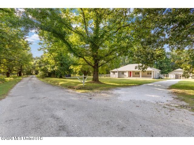 1768 Shinault Road, Byhalia, MS 38611
