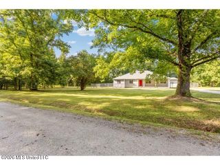 1768 Shinault Road, Byhalia, MS 38611