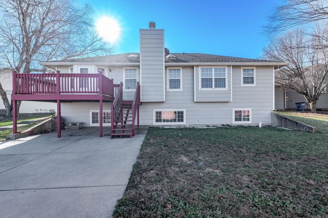 414 S Stoney Point Cir, Wichita, KS 67209