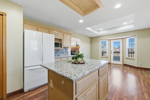 414 S Stoney Point Cir, Wichita, KS 67209