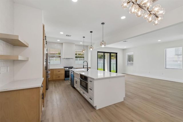 6403 S RICHARD AVENUE, Tampa, FL 33616
