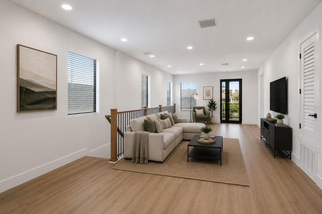 6403 S RICHARD AVENUE, Tampa, FL 33616