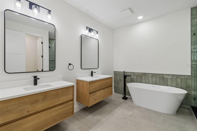 6403 S RICHARD AVENUE, Tampa, FL 33616