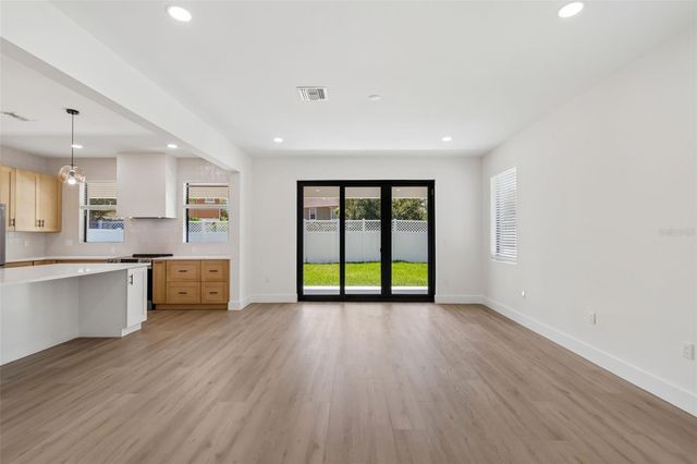 6403 S RICHARD AVENUE, Tampa, FL 33616