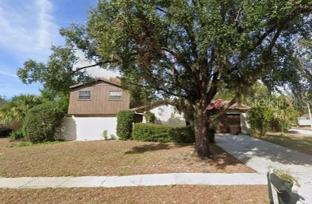 528 LANTERN CIRCLE, Temple Terrace, FL 33617