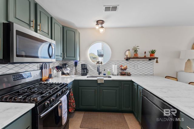 1219 W Lagoon Avenue, Gulf Shores, AL 36542
