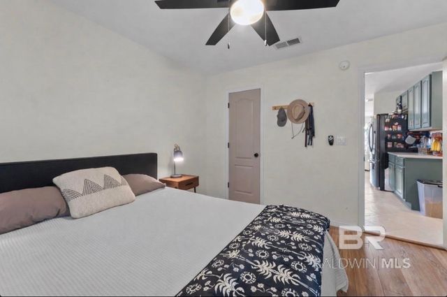 1219 W Lagoon Avenue, Gulf Shores, AL 36542