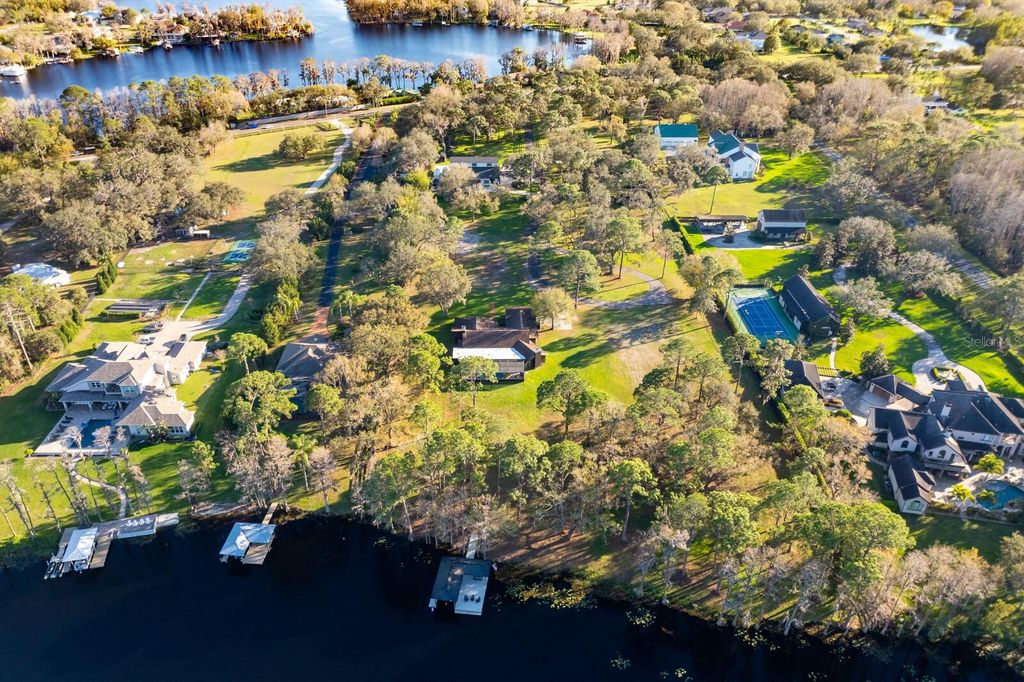 Image 40 of property listing at 10101 TARPON SPRINGS ROAD, Odessa, FL 33556