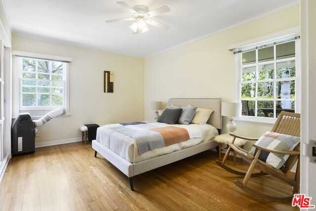 650 LORNA Lane, Los Angeles, CA 90049