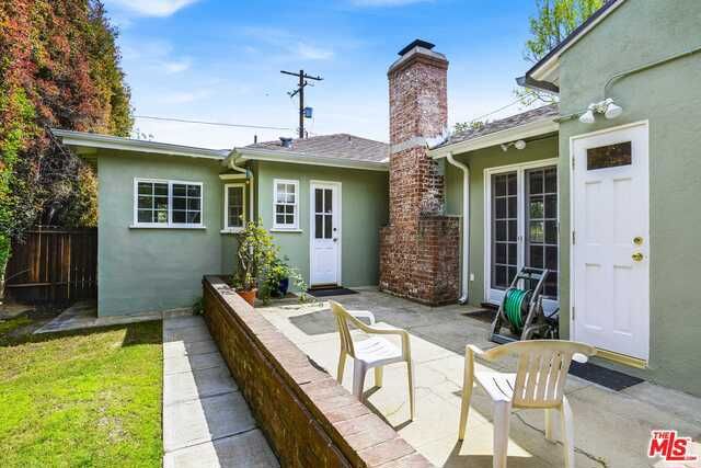 650 LORNA Lane, Los Angeles, CA 90049